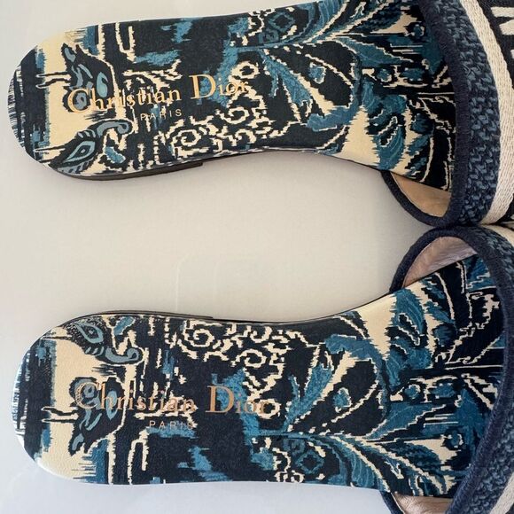 Christian Dior Dway Sandals Size EU 36 US 6
Embroidered Indigo Blue Slides Shoes - Picture 2 of 10